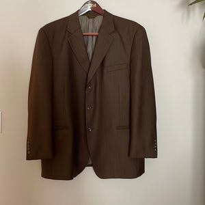 Mens Brown Caravelli Suit.